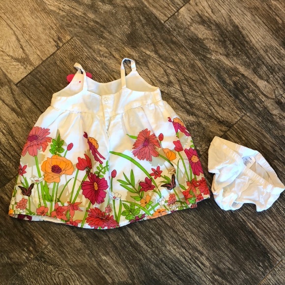 Old navy floral sundress - Picture 7 of 7